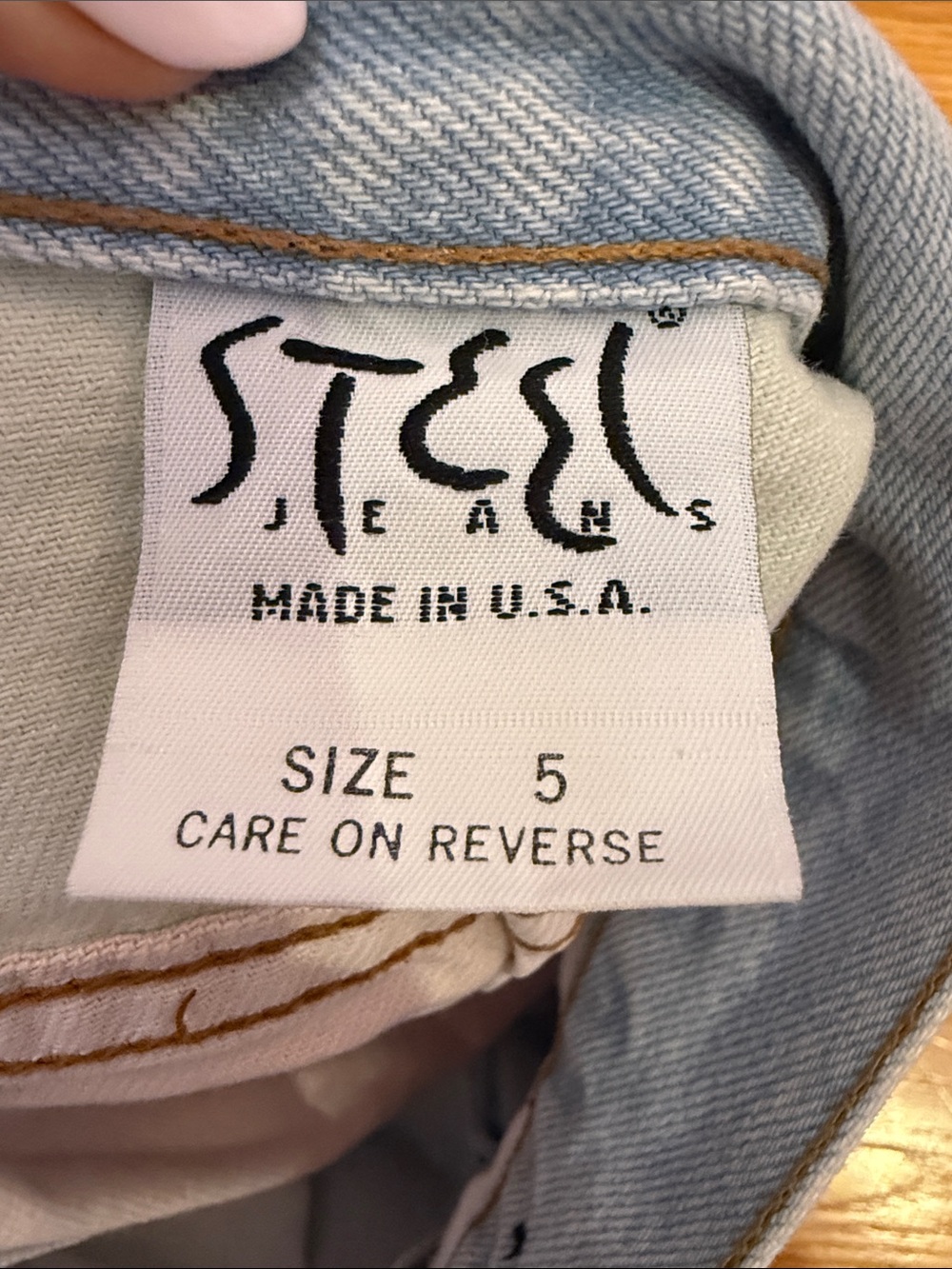 Steel Jeans Light Wash Denim Shorts with Colorblock Pockets - Picture 4 of 4